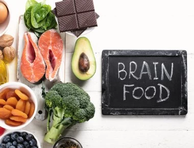 Οι 8 καλύτερες τροφές για το μυαλό σας (φώτο)